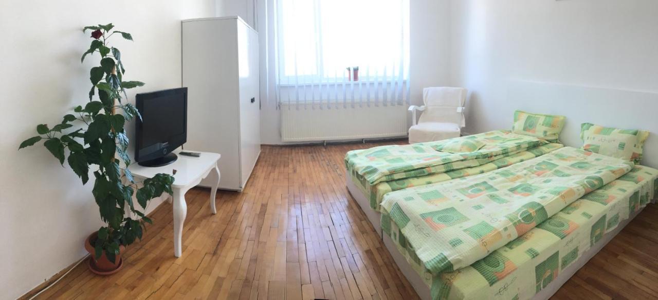 Casa Salin Hotel Turda Bagian luar foto